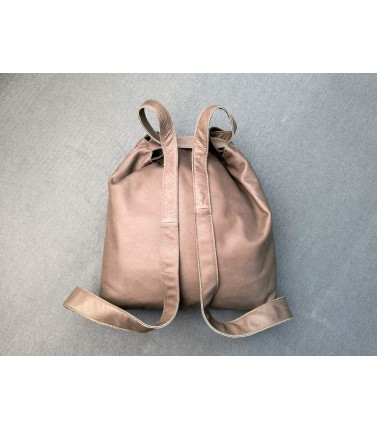 Zaino Borsa in Pelle Floridiana – Artigianale, Elegante e Versatile | Bottega Ventuno